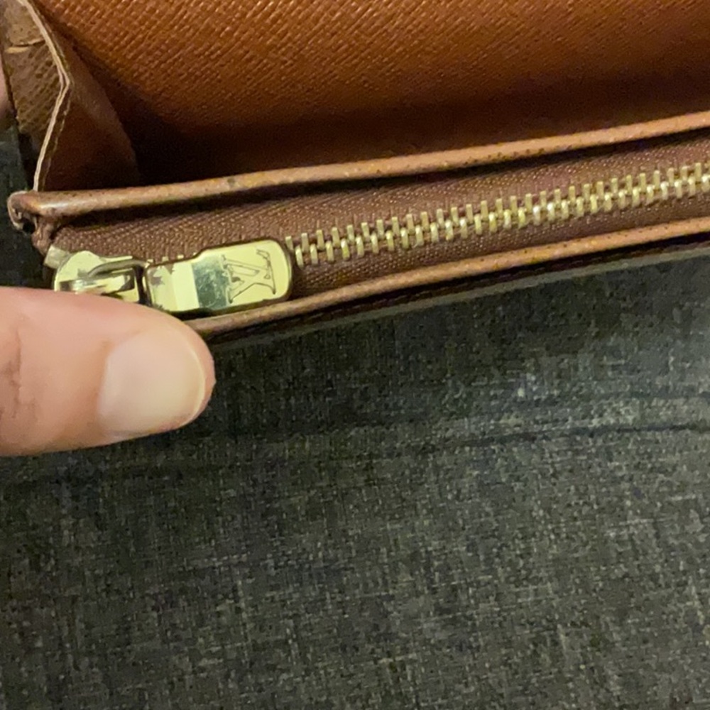 Louis Vuitton Leather Wallet With COA - Picture 8 of 16